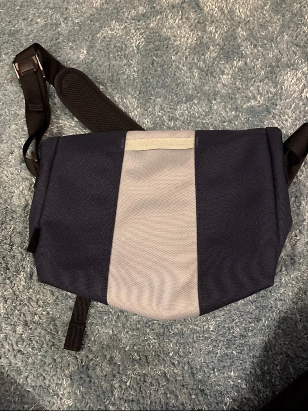 Timbuk2 Navy and Gray Vertical Stripe Messenger Bag - Picture 4 of 7